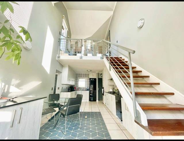 1 BEDROOM APARTMENT FOR SALE IN BRYANSTON